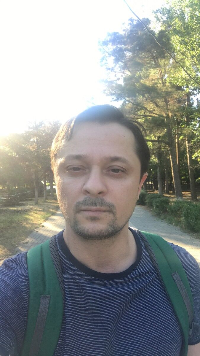  ,   Ruslan, 37 ,   ,   , c 