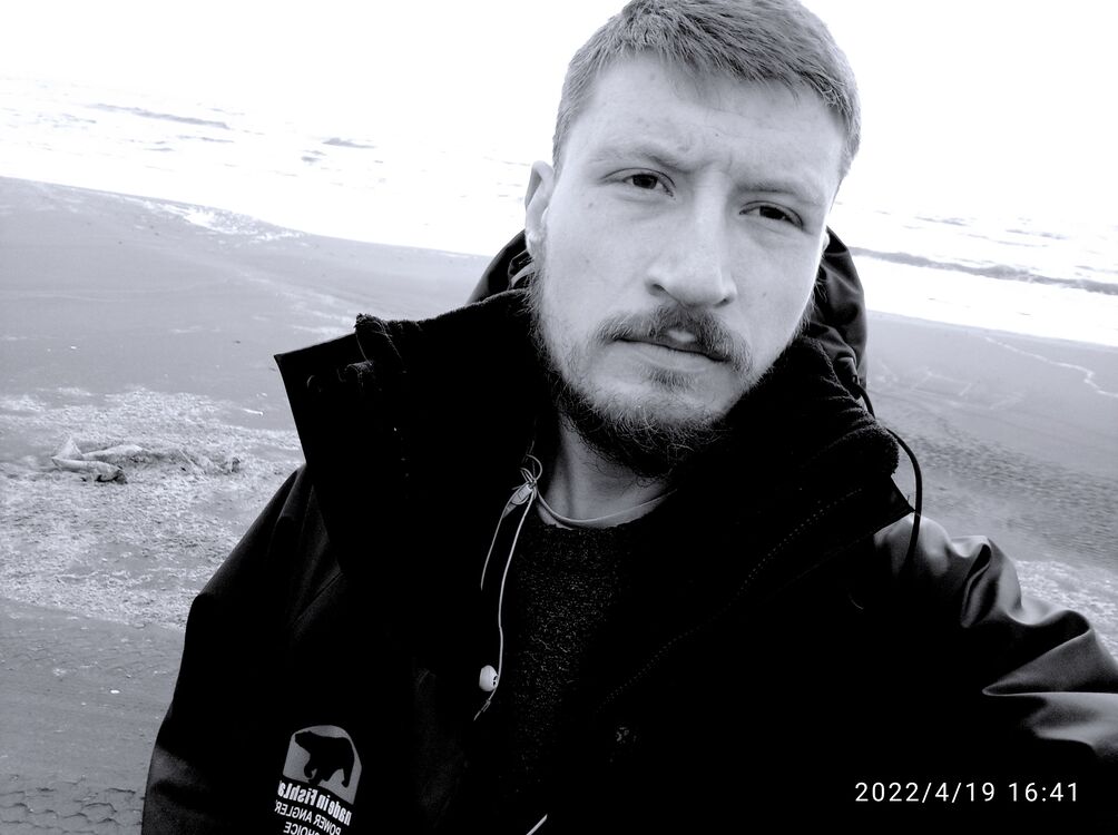  27333447  Alexander, 28 ,    