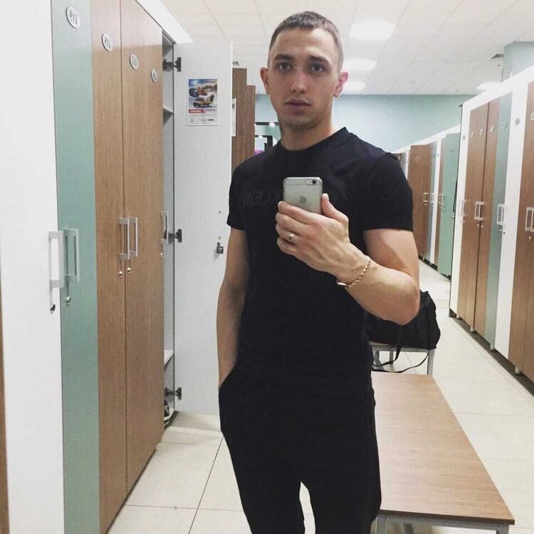  ,   Maks, 29 ,   ,   , c 