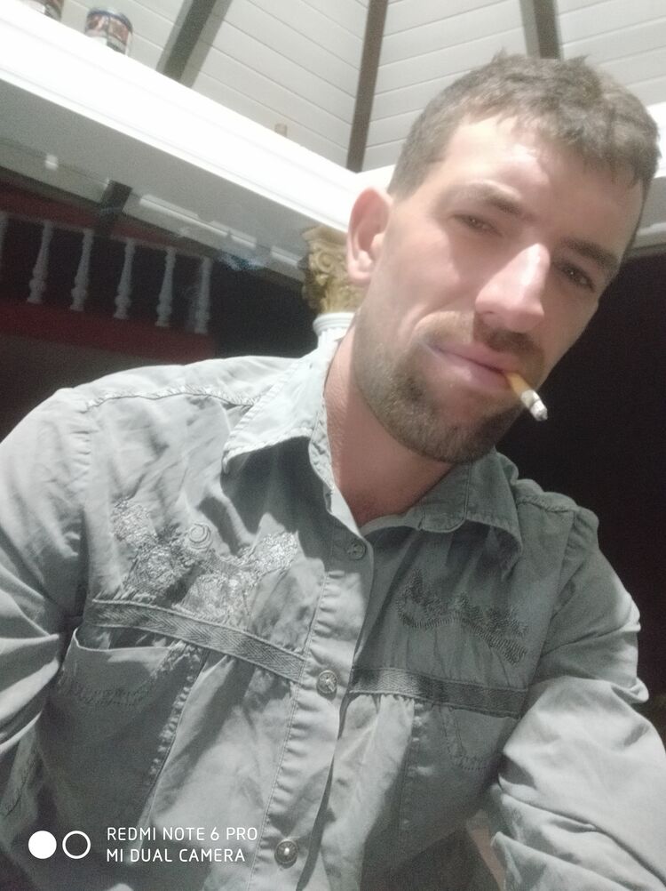  46887627  , 32 ,    