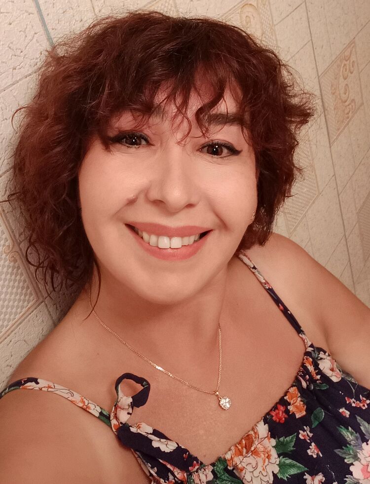  ,   Aygul, 48 ,   c 
