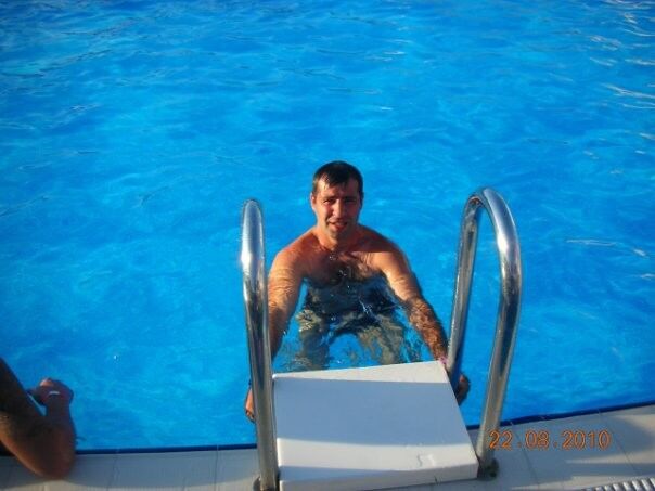  4972677  RamiN, 41 ,    