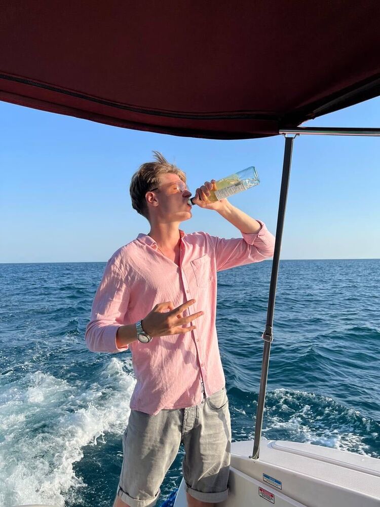 ���� 37454387 ����� George, 24 ����, ���� ���������� � ������