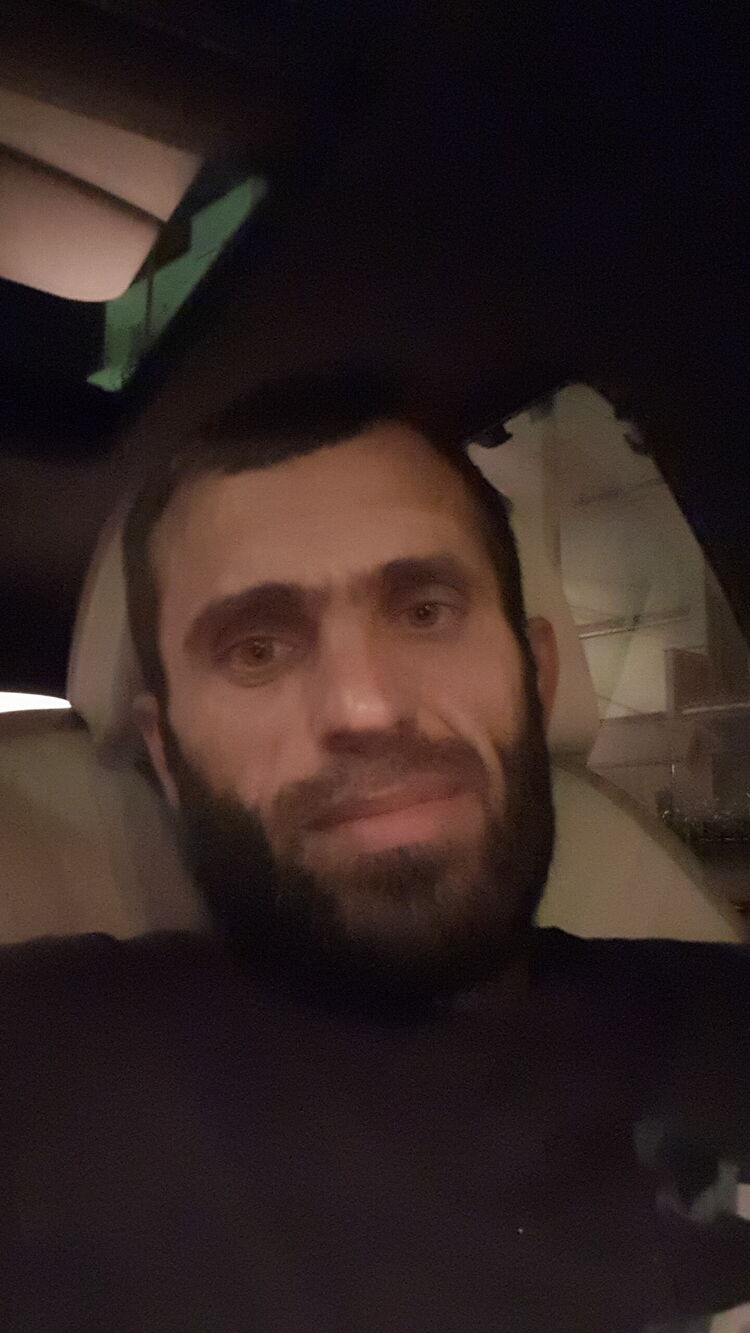  46218377  Islam, 38 ,    Rosny-Sous-Bois