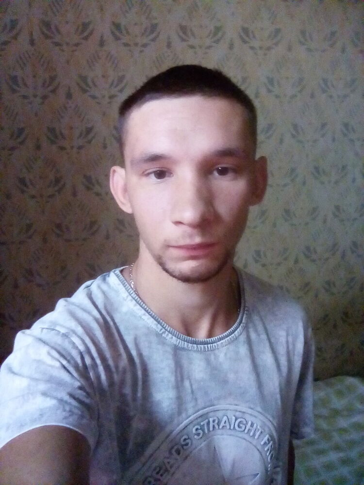  21078467  Ivan, 31 ,    