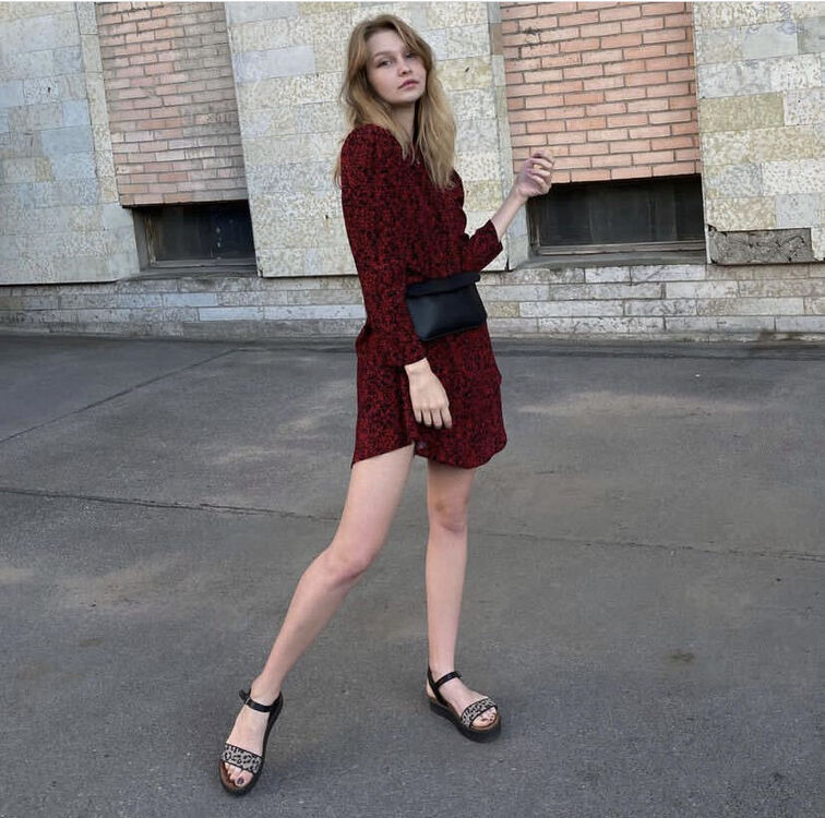  28514547  , 26 ,    -