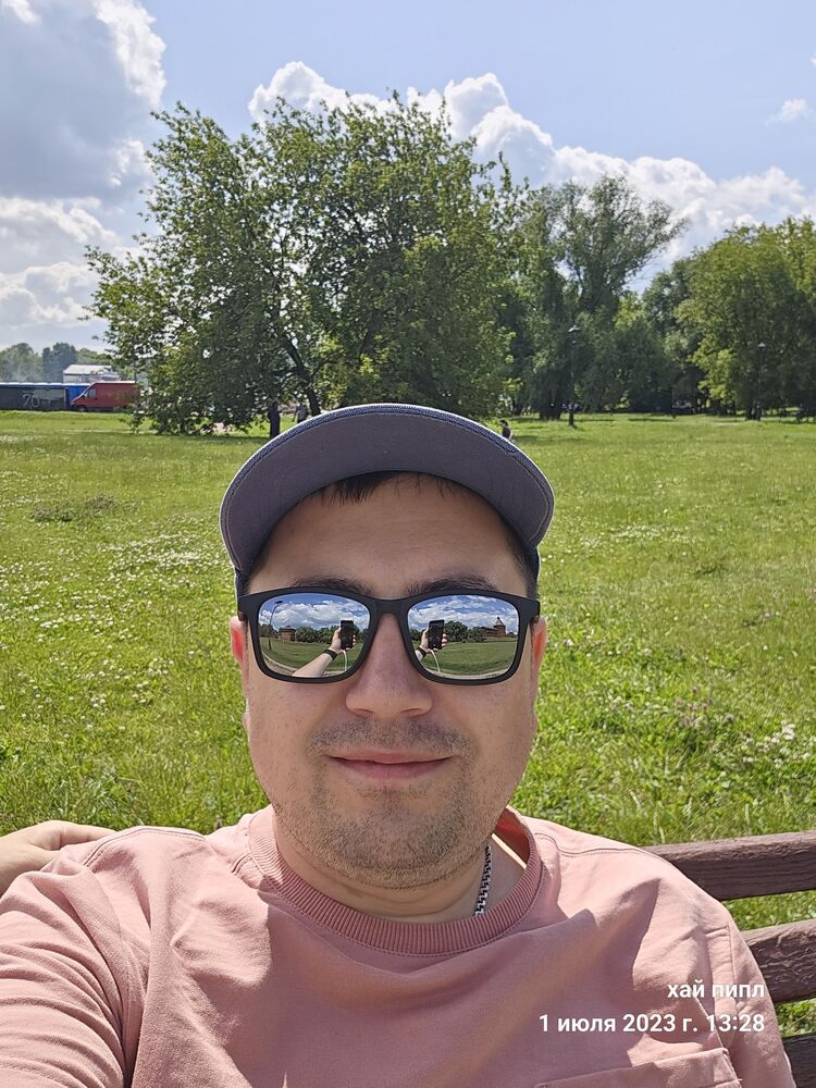  42889777  Pavel, 39 ,    