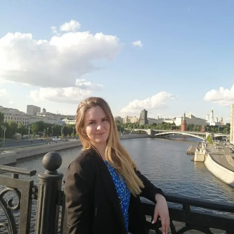  27913257  Evgenia, 35 ,    