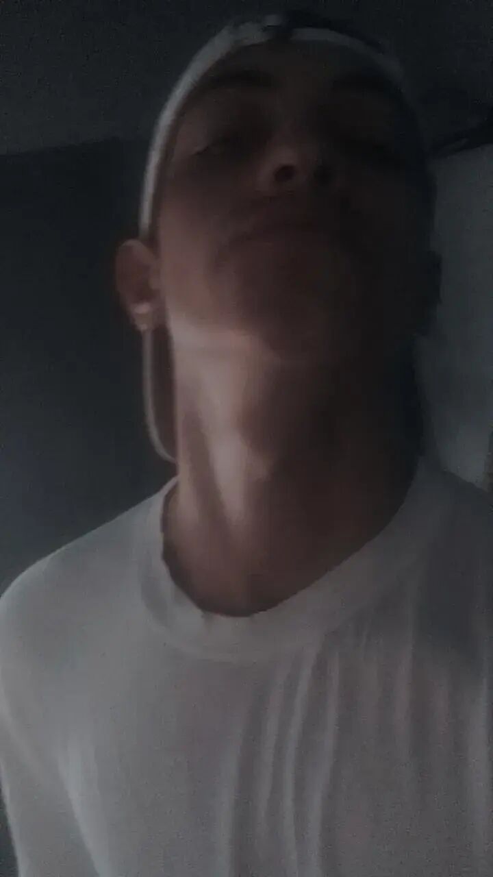  38456517  Uwuvdx, 20 ,    