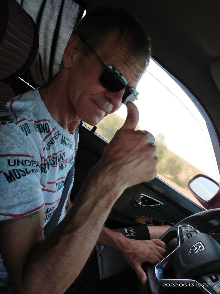  ,   Vaycheslav, 40 ,   ,   , 