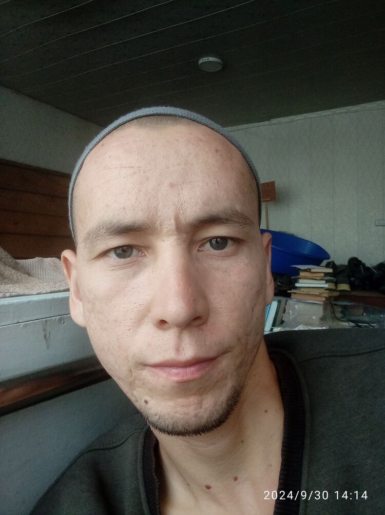  ,   Ilya, 28 ,   ,   