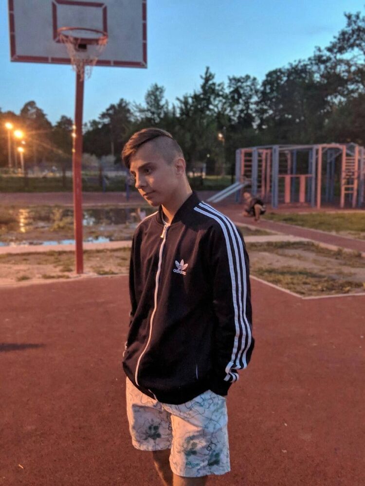  35715197  , 22 ,    