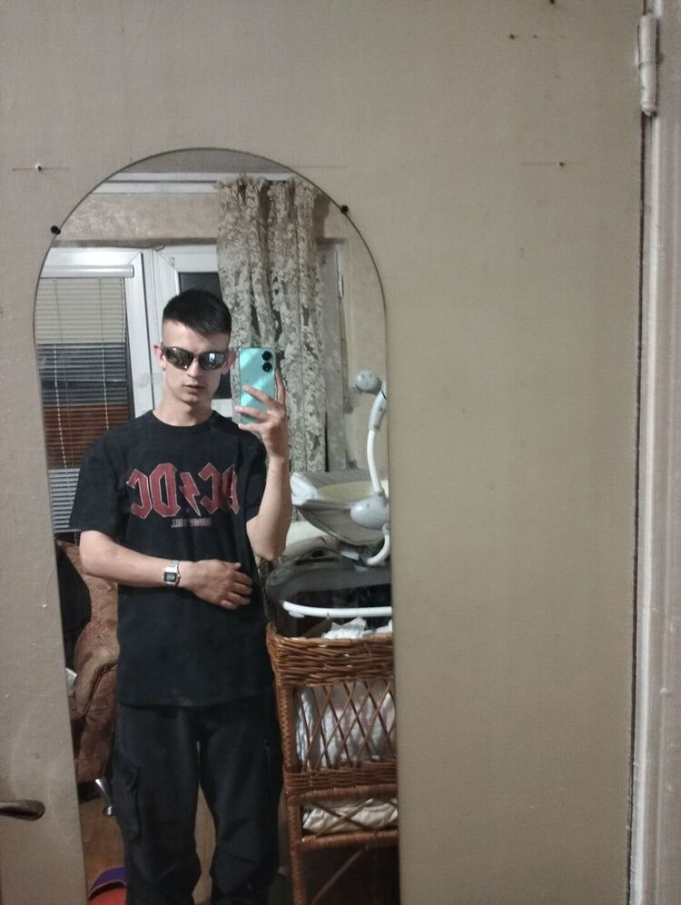  Blonie,   , 21 ,     , c , 