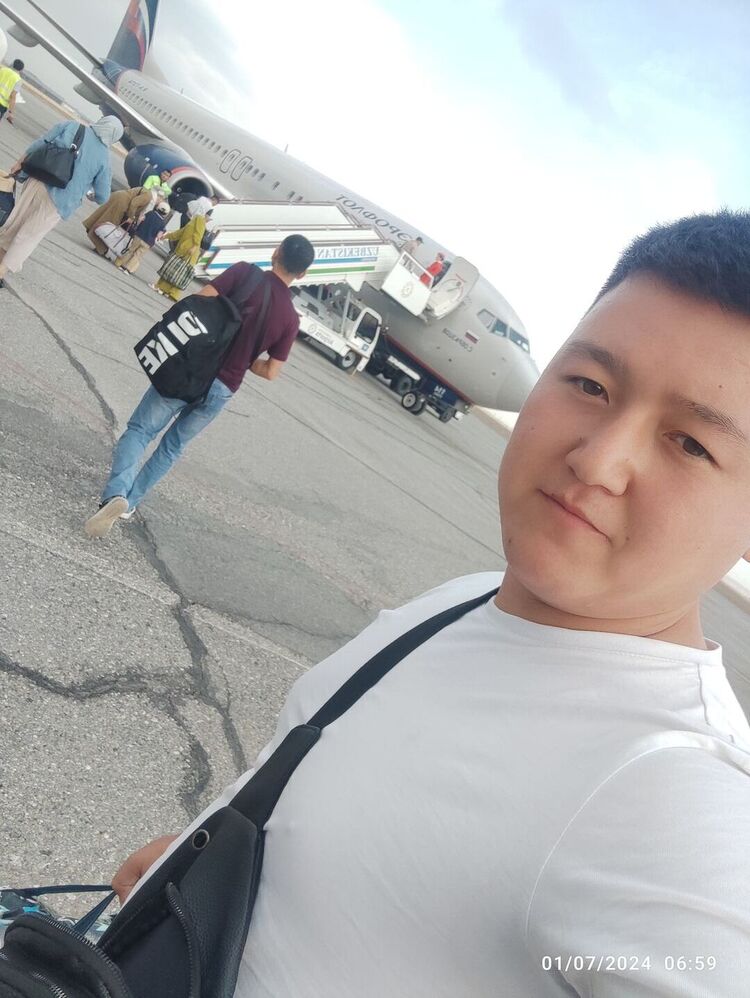  53998917  Abdulaziz, 21 ,    