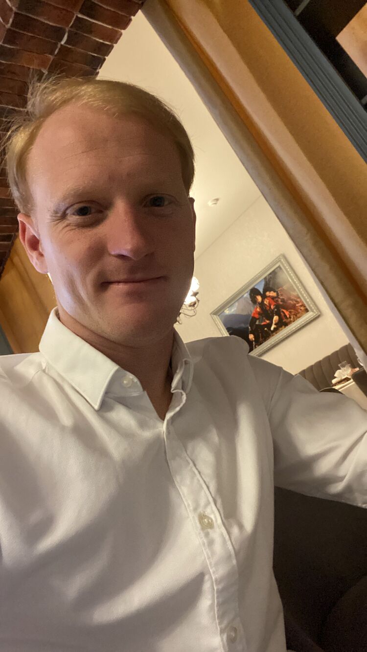  40062187  , 28 ,    --