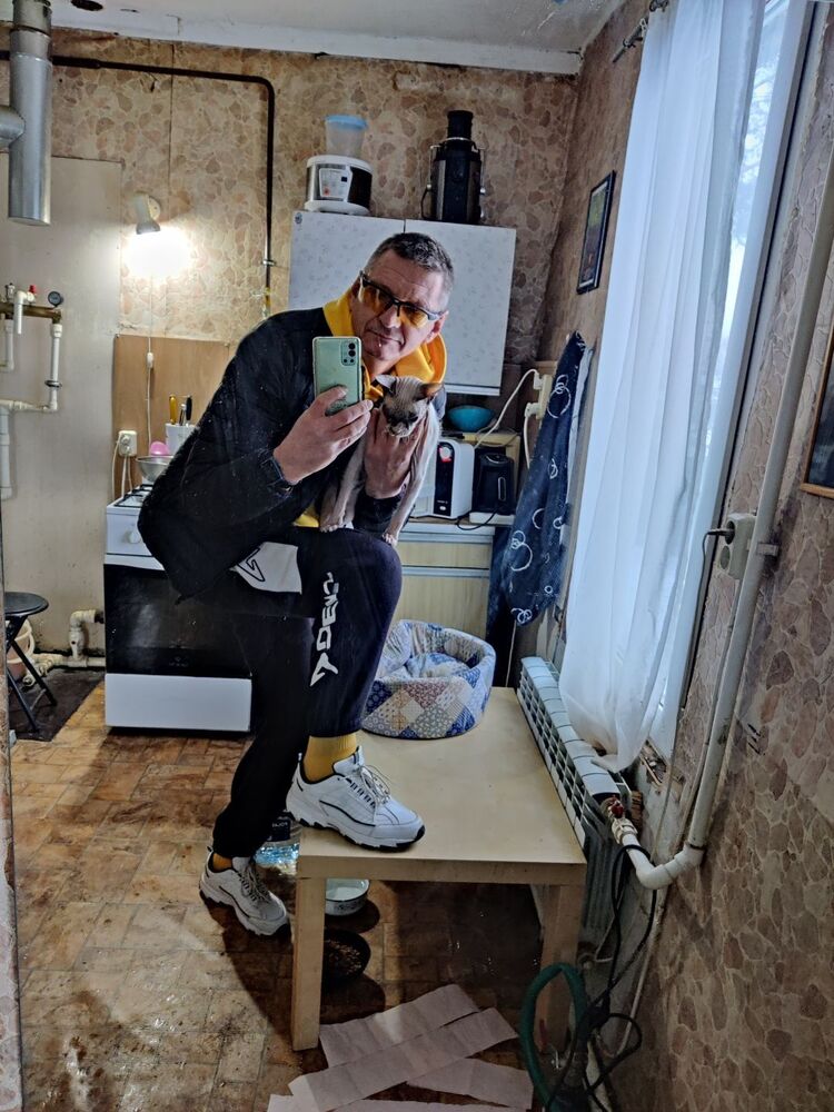  33452087  , 47 ,    