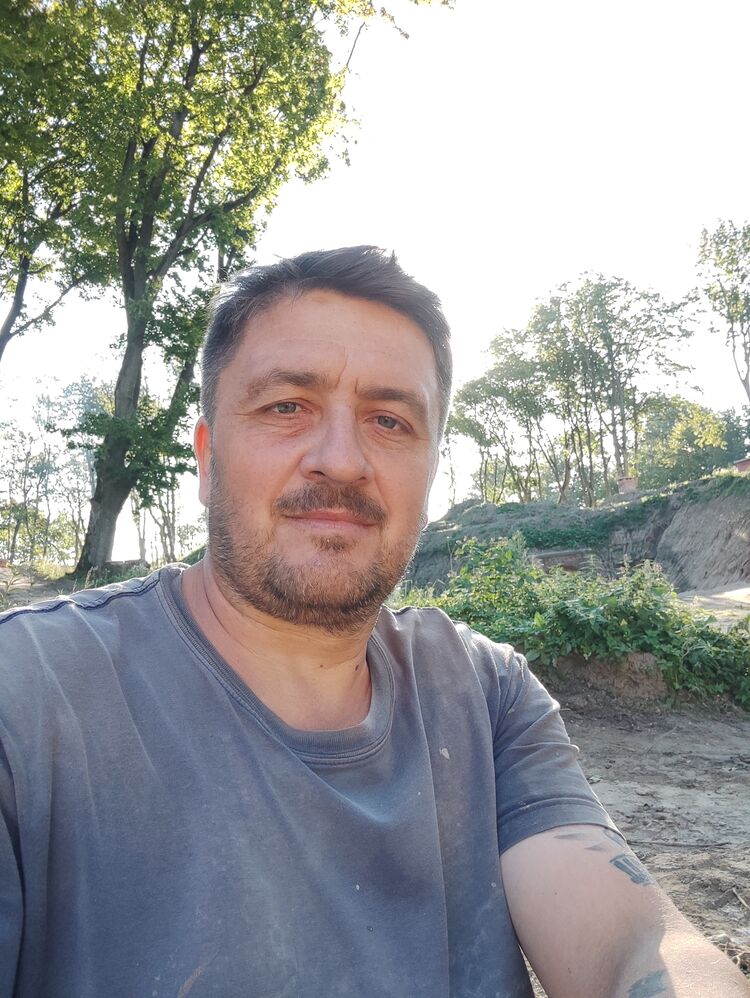  53412467  Oleg, 46 ,    