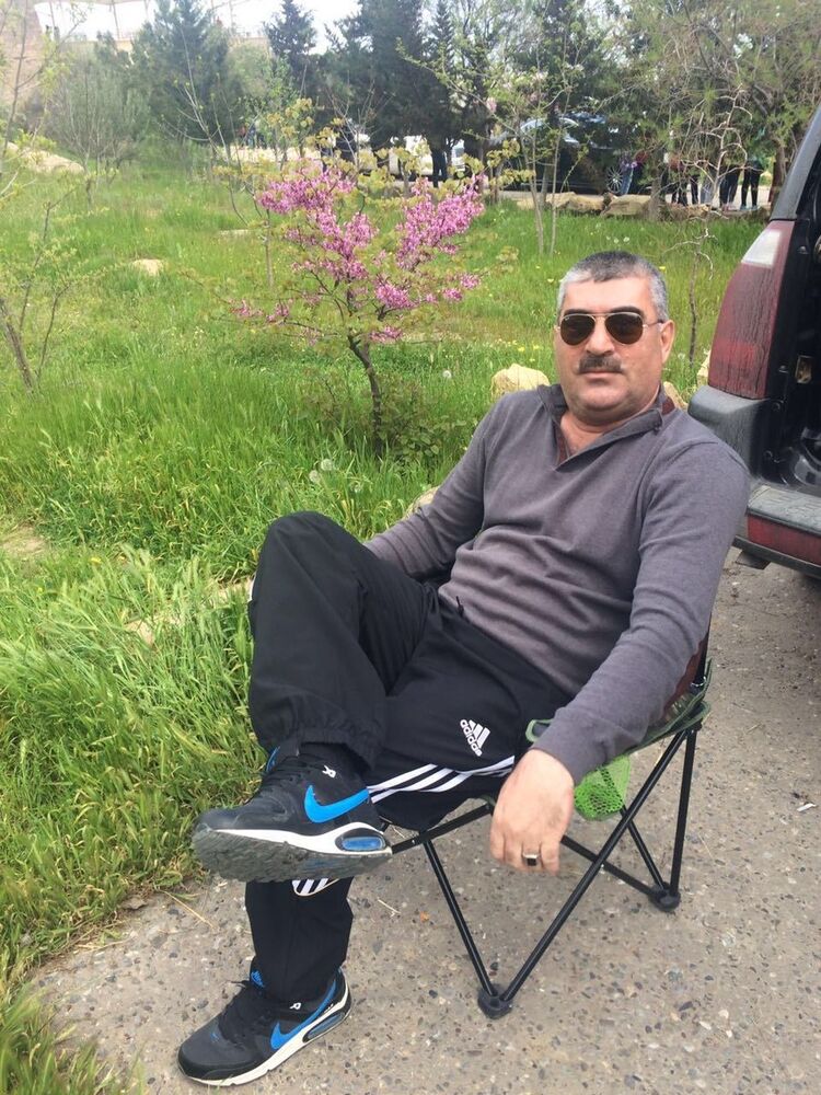  ,   MMM, 52 ,   ,   , c 
