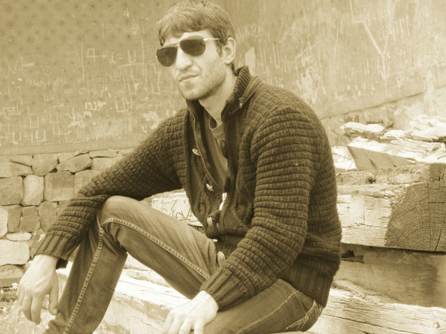  ,   Artur, 36 ,   ,   , c 