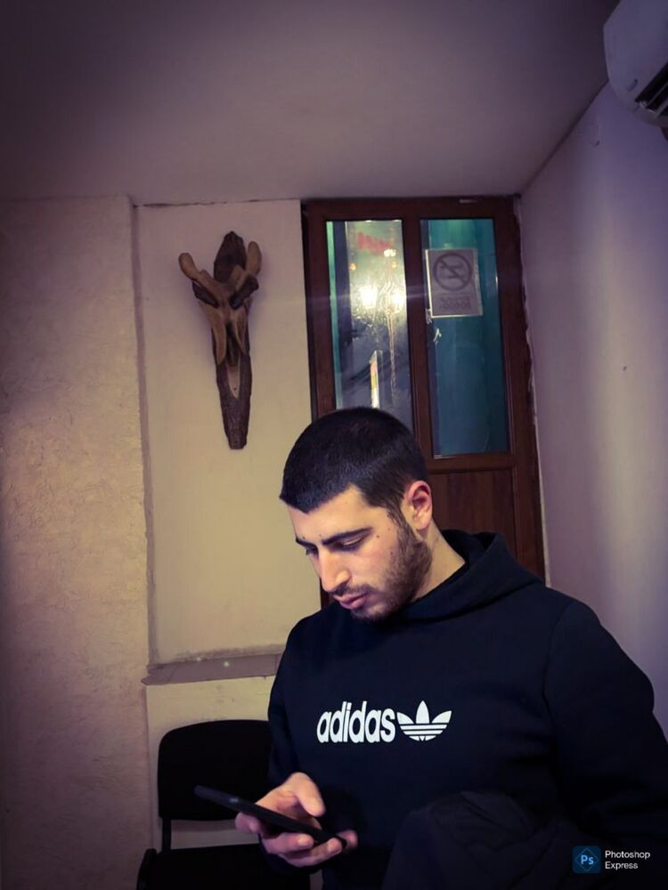  49902287  Samo, 21 ,    