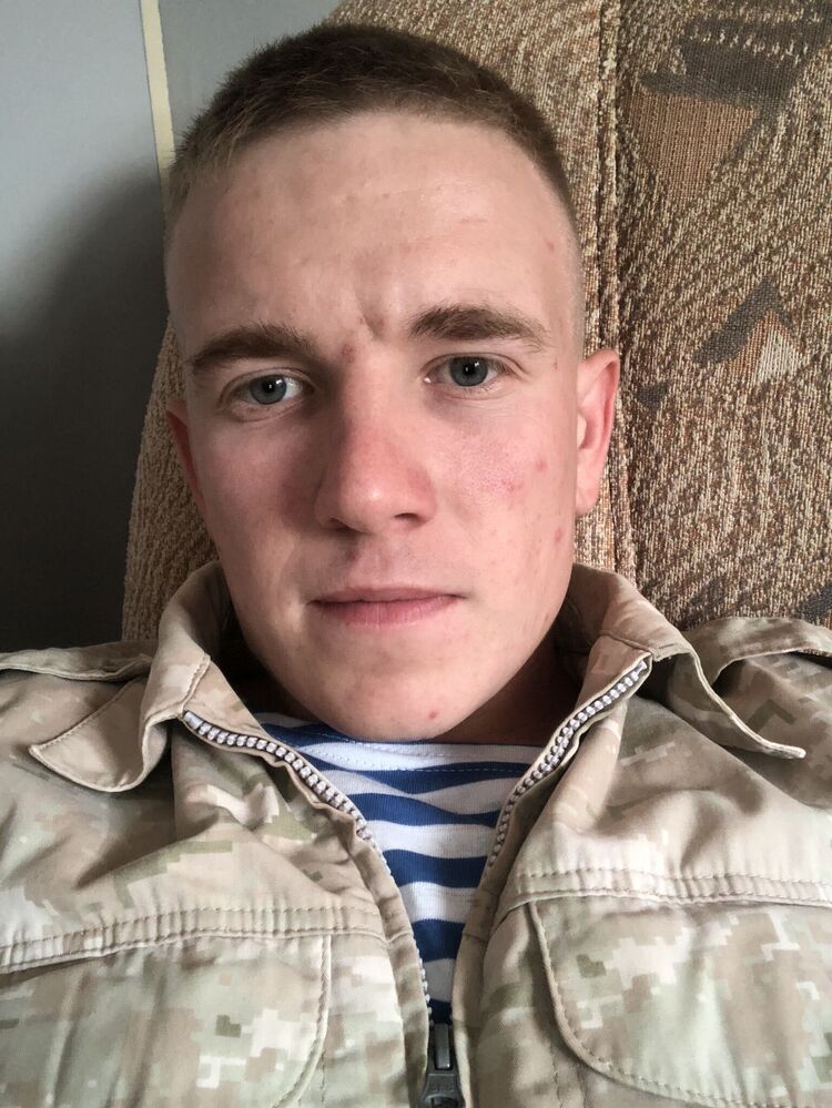  33261277  , 27 ,    