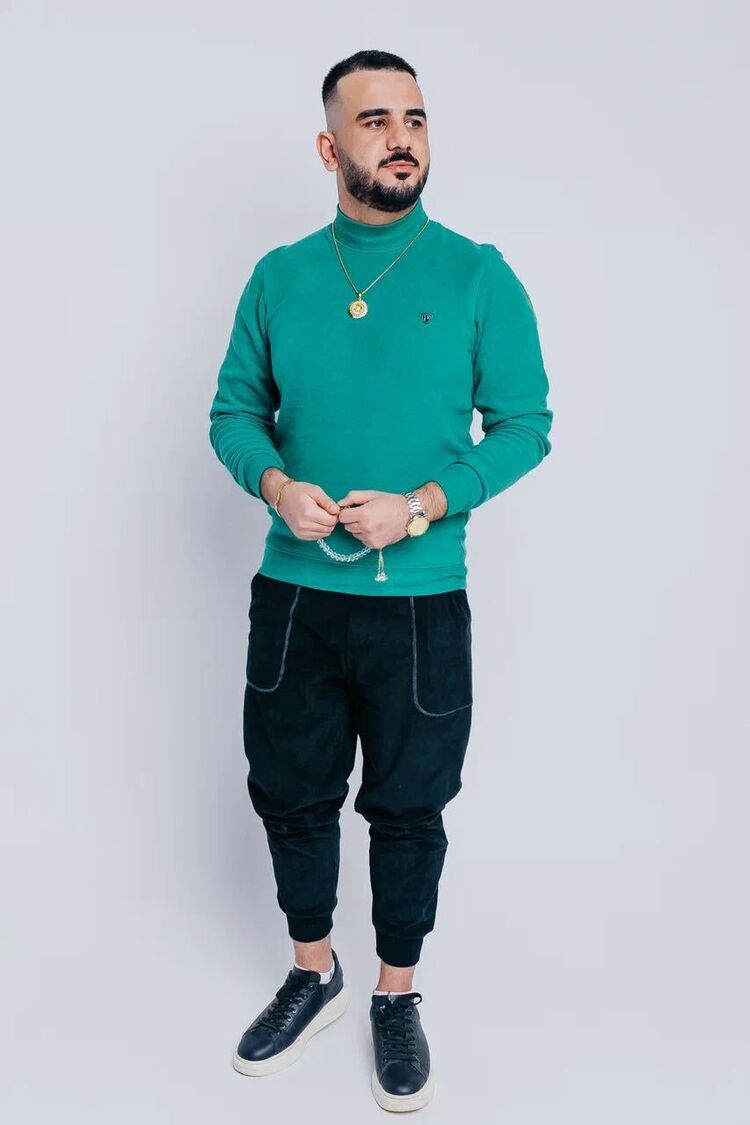  ,   Ali, 26 ,   ,   , c 