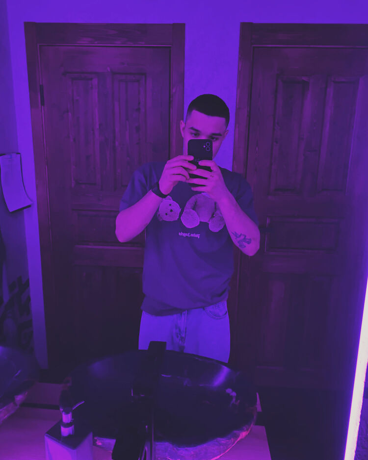  50172247  , 27 ,    