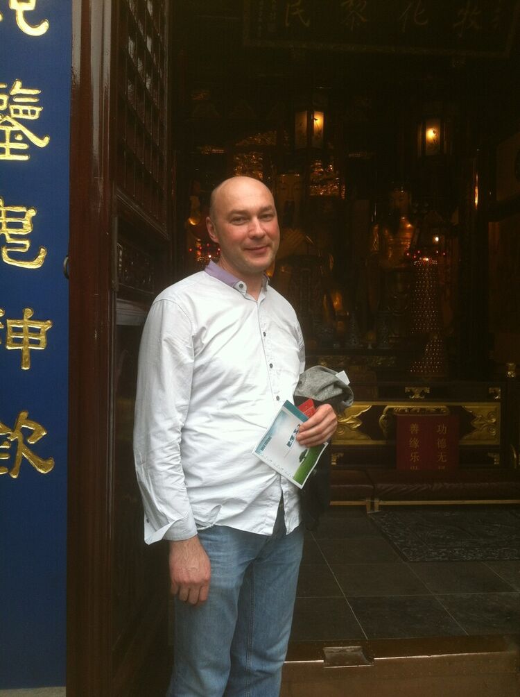  20298177  Boris, 46 ,    