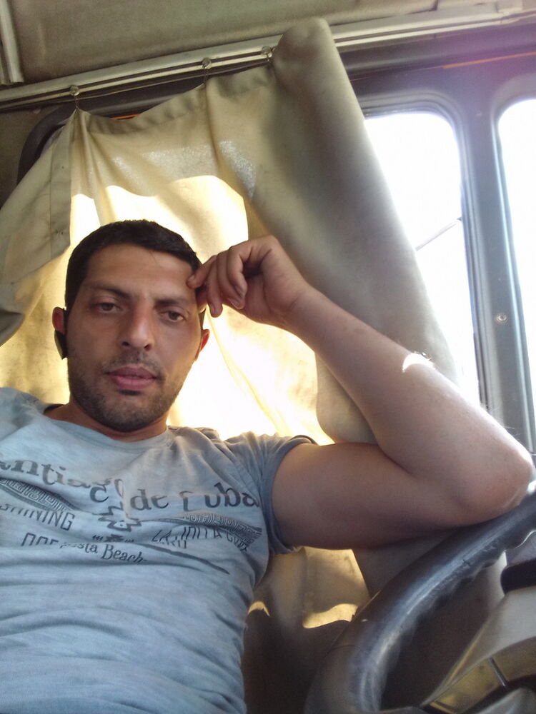  ,   Karen, 37 ,   ,   , c 