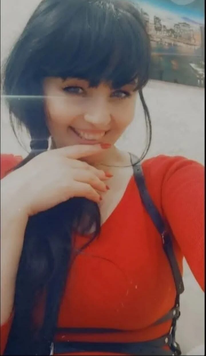  37088927  , 44 ,    