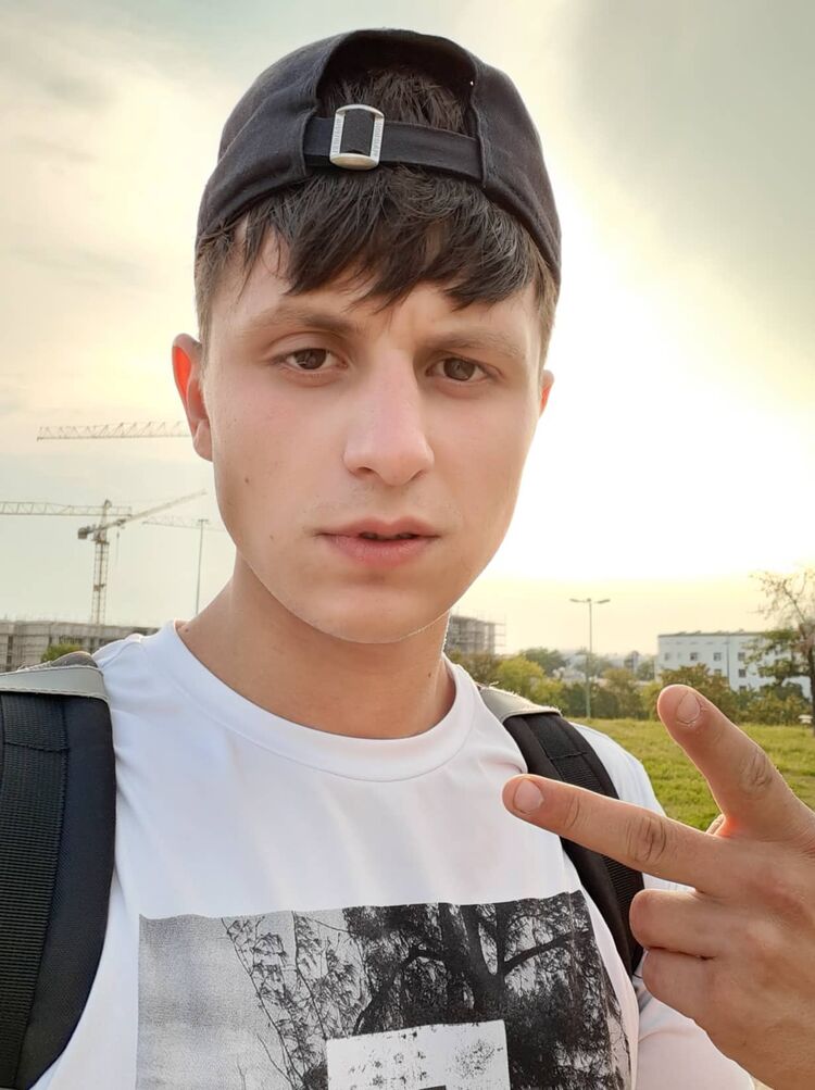  An Cabhan,   Alex, 27 ,   ,   