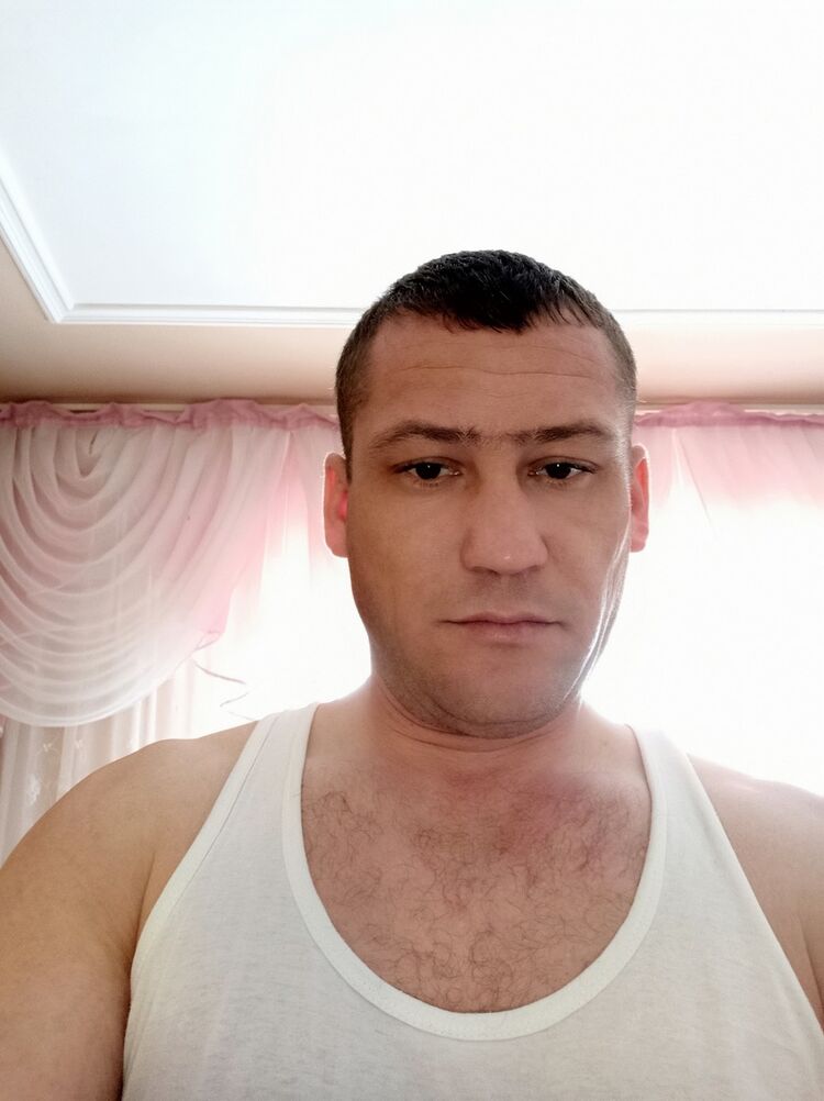  19328057  Andrei, 38 ,    