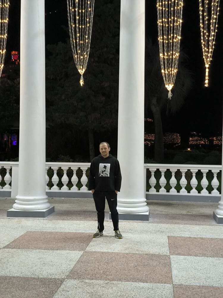  ,   Oleg, 40 ,   ,   , c 