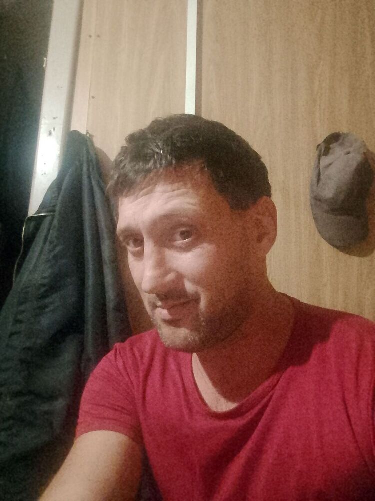  48025797  , 37 ,    