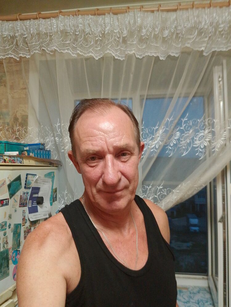  44881027  , 61 ,    