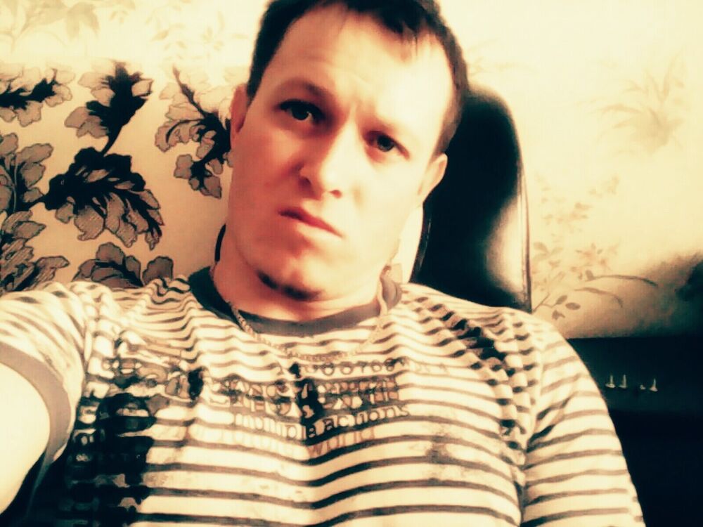  15836617  Dron, 32 ,    