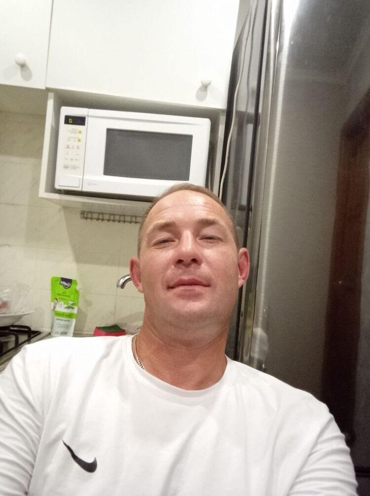  ,   Sergei, 43 ,   ,   , c 