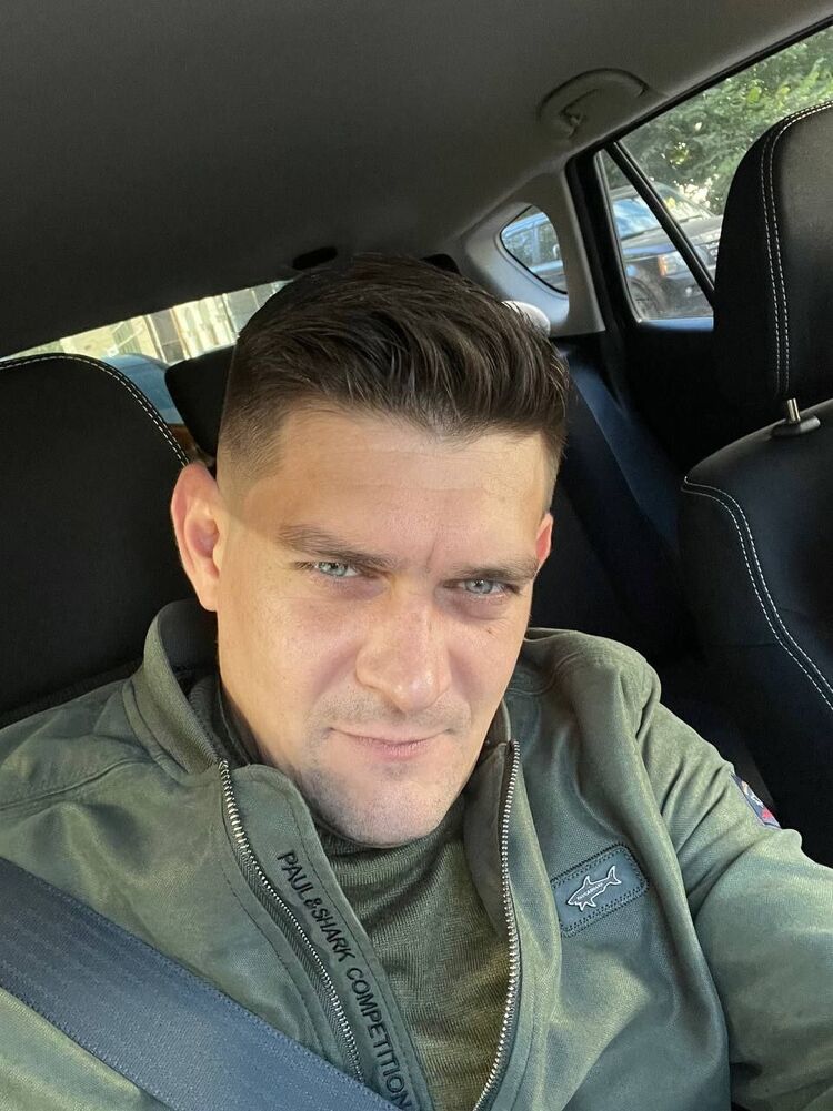  51293037  , 37 ,    Cookham