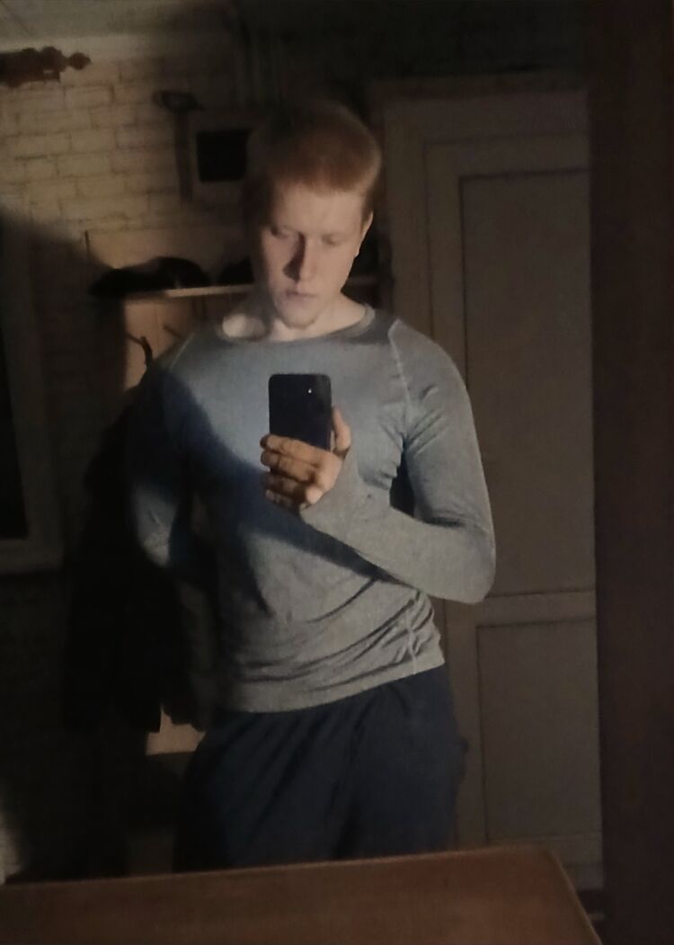  48533517  , 23 ,    