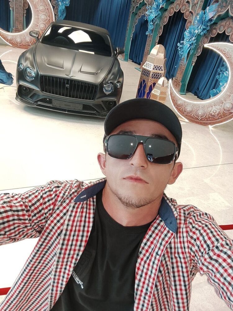  54117887  DONIYOR, 28 ,     