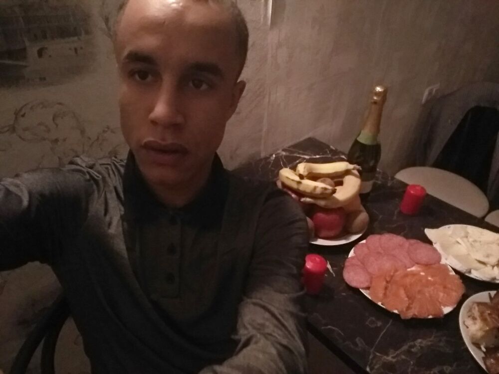  13928437  , 35 ,    