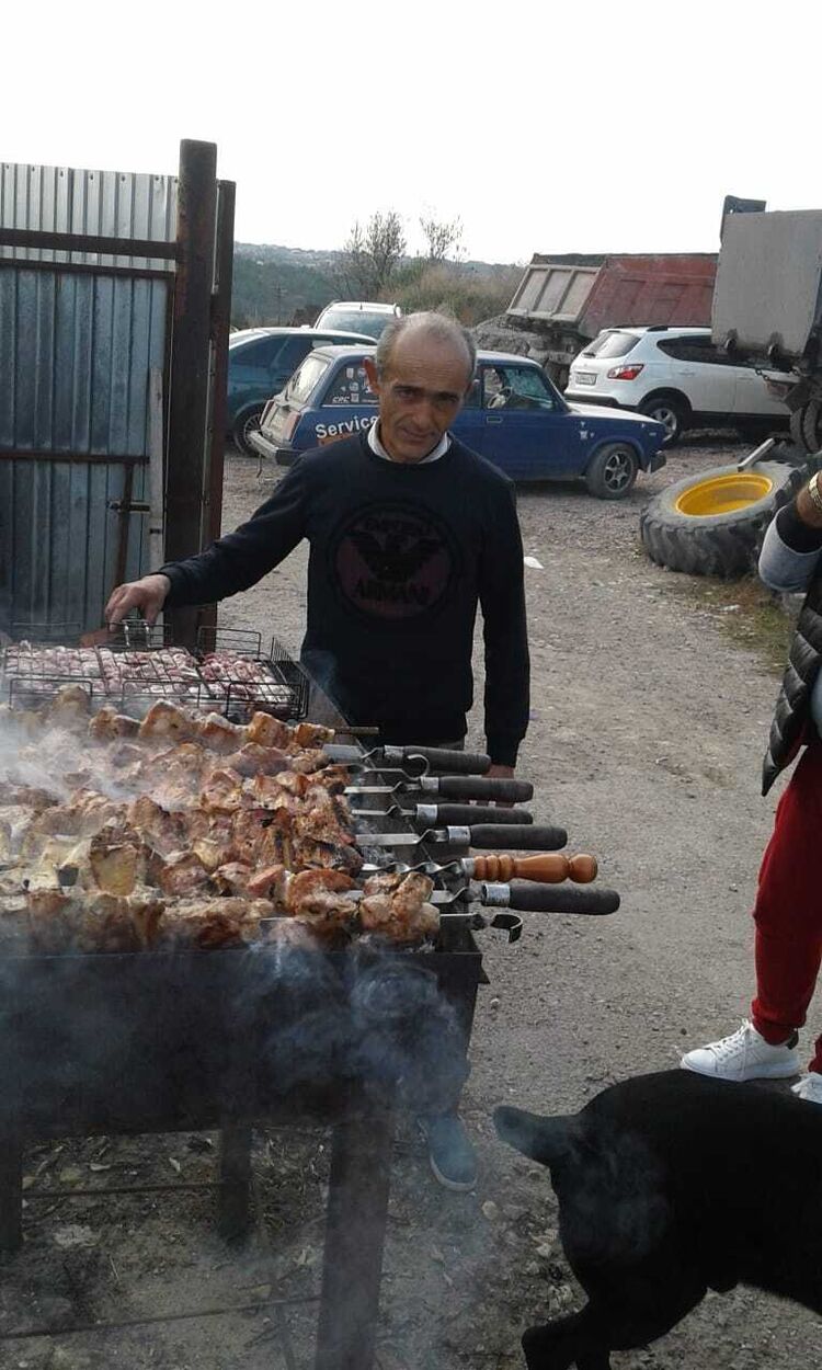  30825467  , 52 ,    