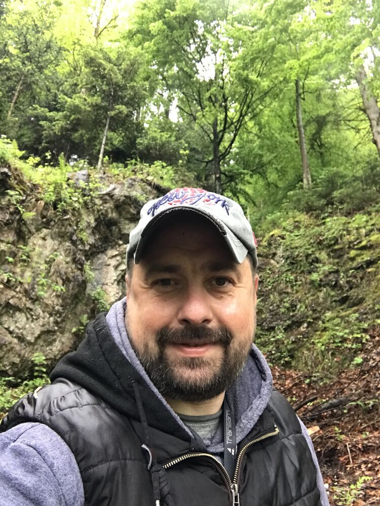  53774147  Alex, 42 ,    