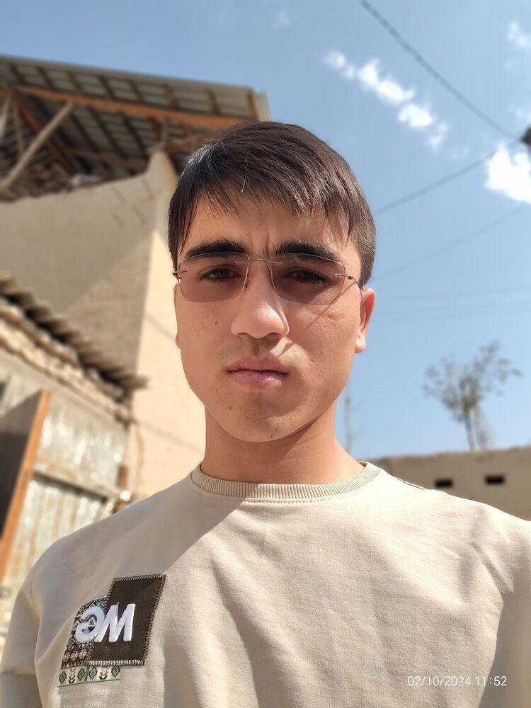  54120567  Bashir, 22 ,    