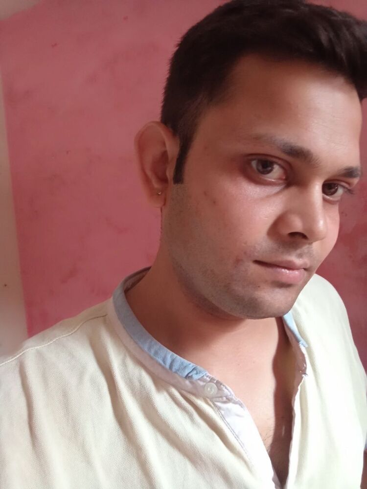  42930697  Shubham Roy, 27 ,    Deleted