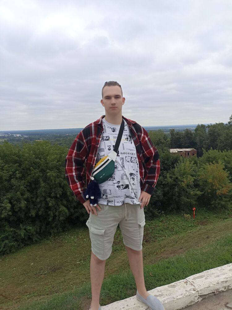  ,   Vladislav, 18 ,   ,   , c , 