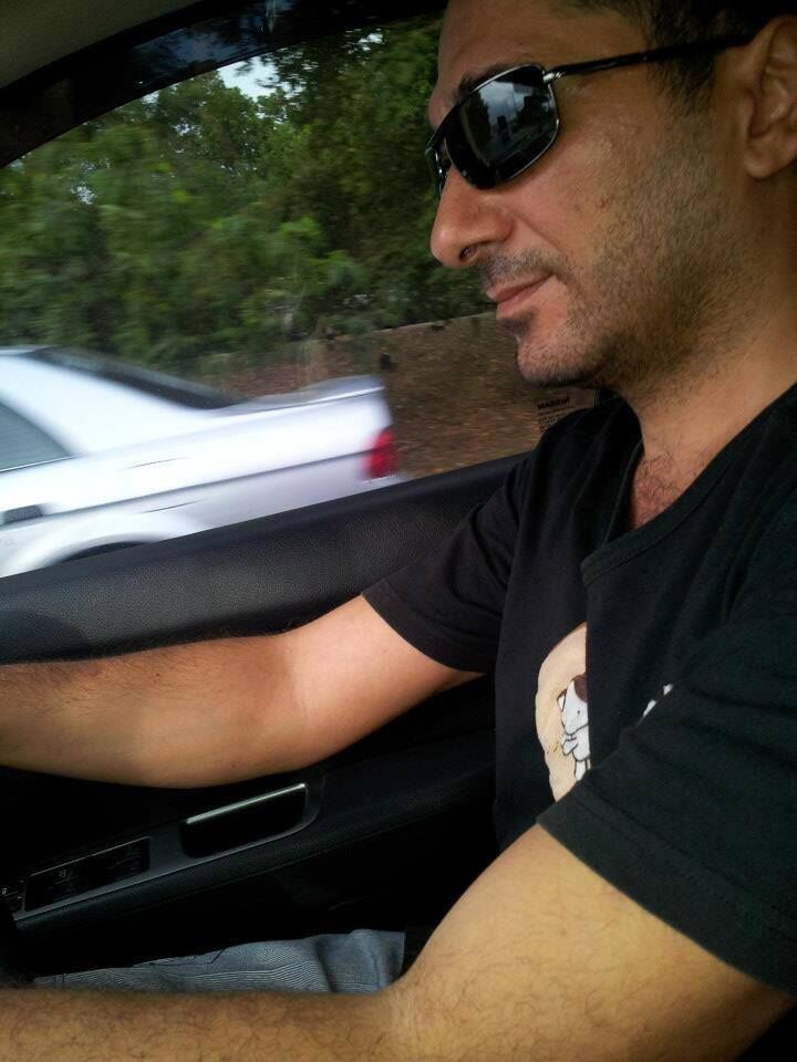  42828717  Emre, 48 ,    