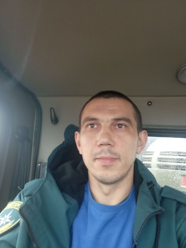  48066157  , 33 ,    