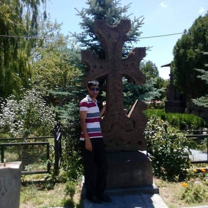  29776517  Roman, 45 ,    