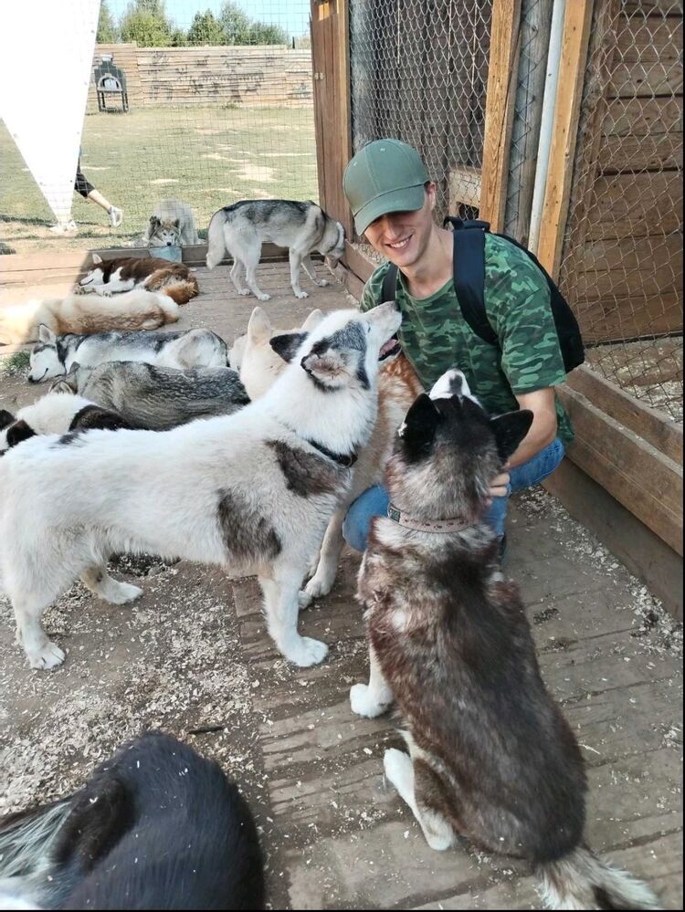  ,   Sasha, 35 ,   c , 